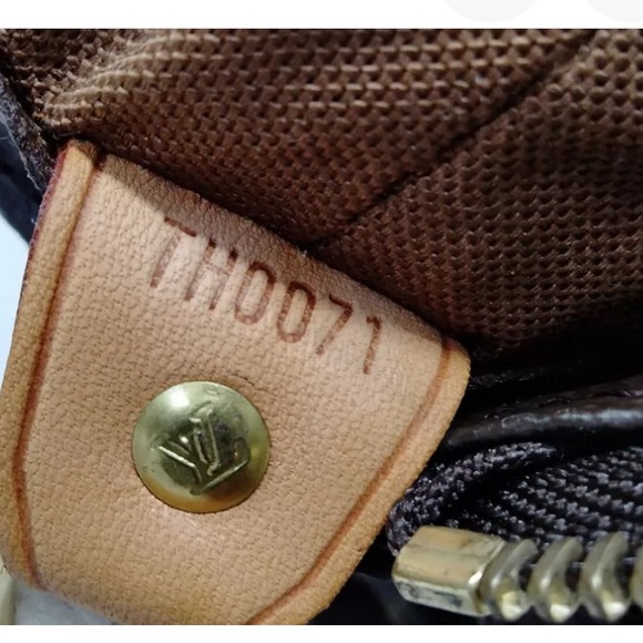 Louis Vuitton Cabas Mezzo Brown Monogram - Picture 11 of 15